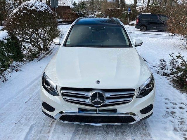 Weiß Gebraucht 2017 Mercedes GLC220 SUV | 29.000 € (Guter Preis) - Bild 1/4