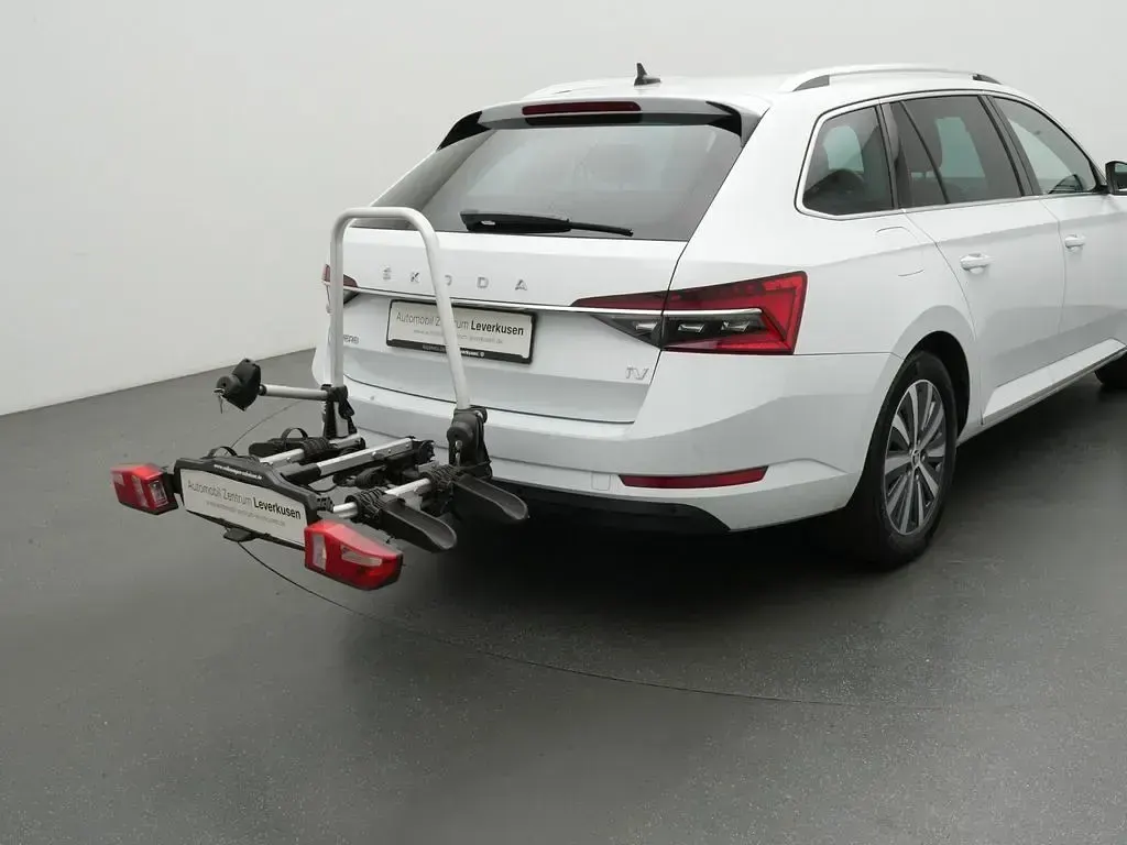 Gebraucht Skoda Superb 218 PS (160 kW) 2023 Schwarz Limousine
