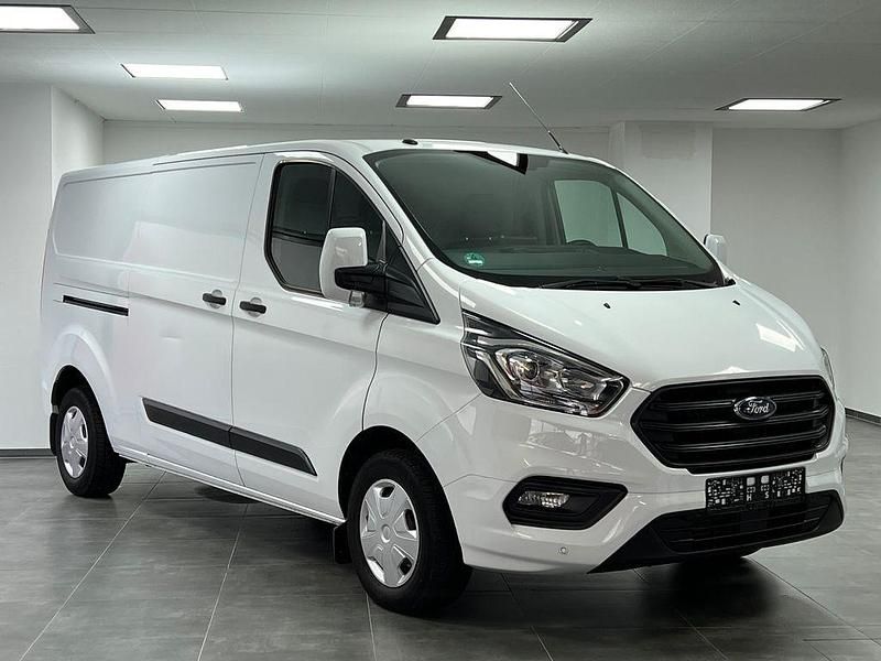 Weiß Gebraucht 2019 Ford Transit Custom Trend Van / Kleinbus | 14.999 € (Superpreis) - Bild 1/4