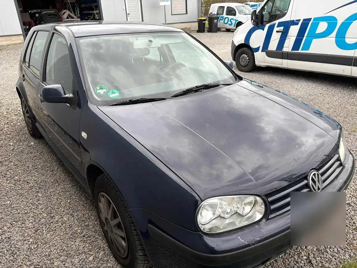 Gebraucht VW Golf IV 75 PS (55 kW) 2001 Blau Kleinwagen