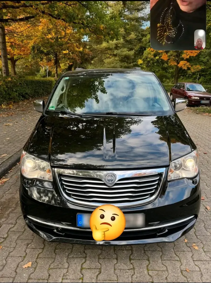 Gebraucht Lancia Voyager 180 PS (132 kW) 2015 Schwarz Van / Kleinbus