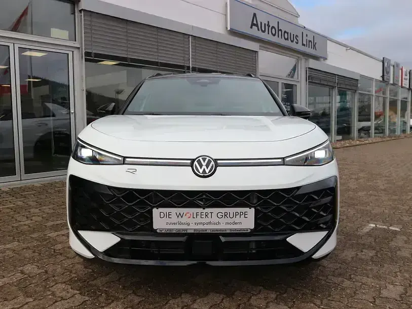 Gebraucht VW T-Roc R-line 150 PS (110 kW) 2025 Pure white uni / schwarz uni SUV