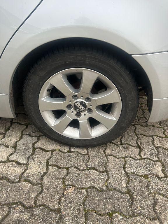 Gebraucht BMW 325 218 PS (160 kW) 2005 Grau Limousine