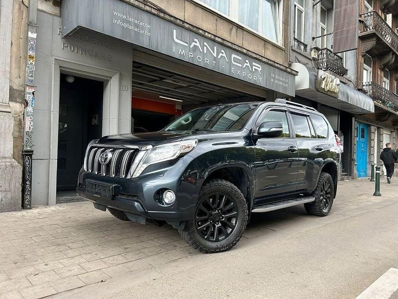 Silber Gebraucht 2014 Toyota Land Cruiser Executive SUV | 27.000 € (Guter Preis) - Bild 1/4