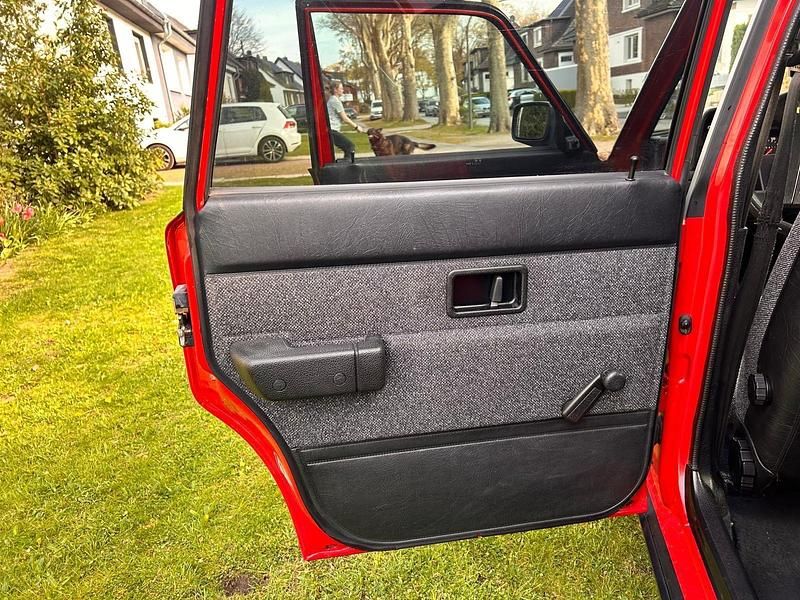 Gebraucht Volvo 245 113 PS (83 kW) 1992 Rot Kombi