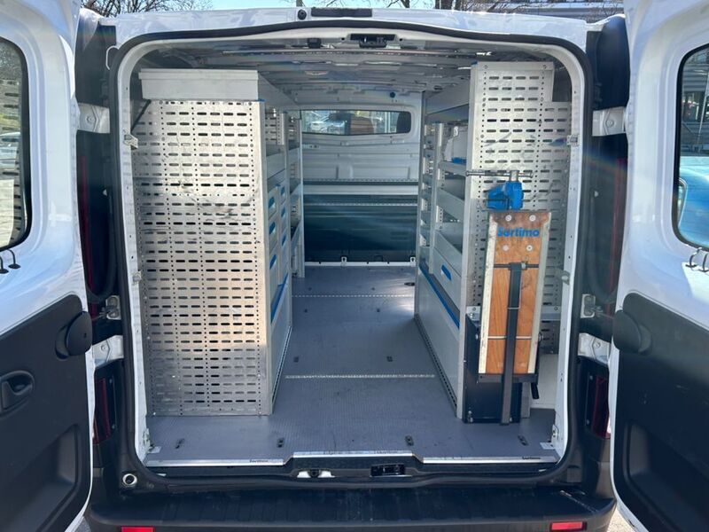 Weiß Gebraucht 2019 Opel Vivaro Van | 15.990 € (Fairer Preis) - Bild 1/4