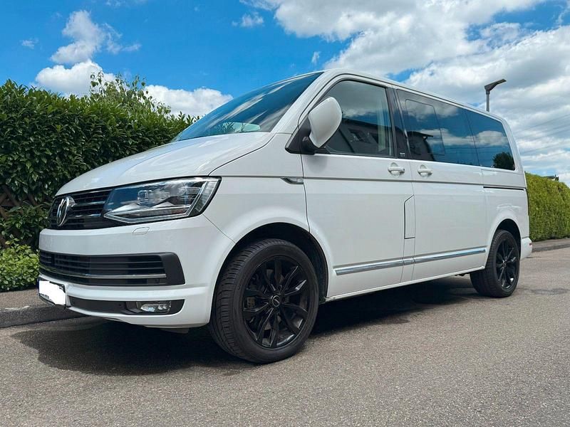 Weiß Gebraucht 2016 VW T6 Generation Six Van | 33.100 € (Superpreis) - Bild 1/4