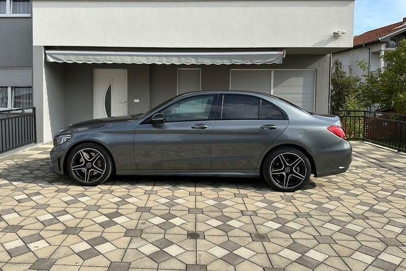Gebraucht Mercedes C400 AMG line 333 PS (244 kW) 2020 Grau Limousine