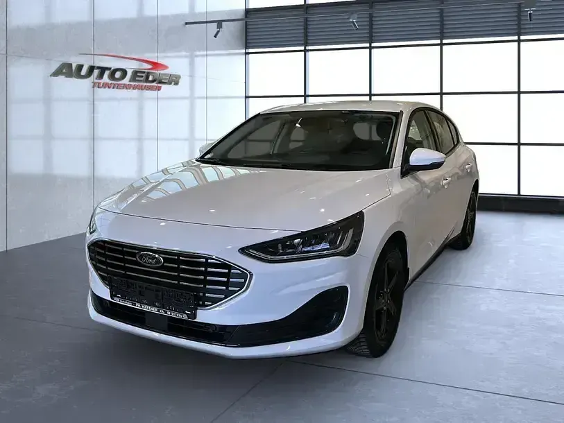 Gebraucht Ford Focus Titanium 155 PS (114 kW) 2023 Weiß Limousine
