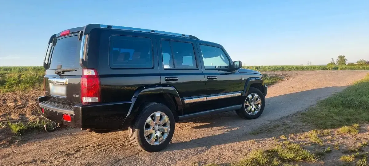 Usado Jeep Commander 218 CV (160 kW) 2006 Negro SUV