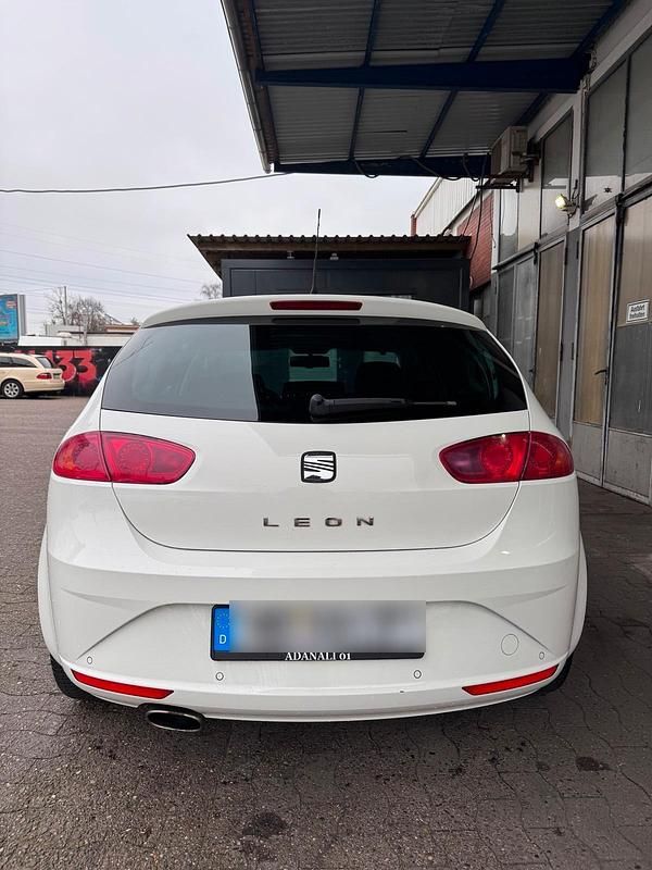 Gebraucht Seat Leon 125 PS (91 kW) 2010 Weiß Kleinwagen