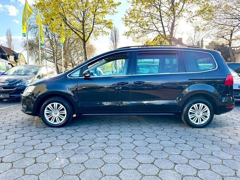 Gebraucht VW Sharan Comfortline 140 PS (102 kW) 2012 Schwarz Van / Kleinbus