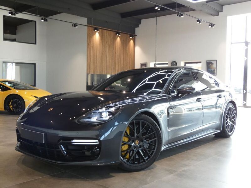 Grau Gebraucht 2018 Porsche Panamera Turbo S Limousine | 64.750 € (Superpreis) - Bild 1/4