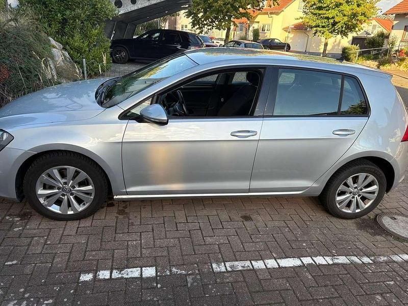 Gebraucht VW Golf VII Individual 140 PS (102 kW) 2013 Limousine