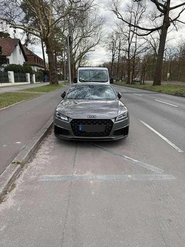 Grau Gebraucht 2023 Audi TT Coupé | 37.000 € (Fairer Preis) - Bild 1/4