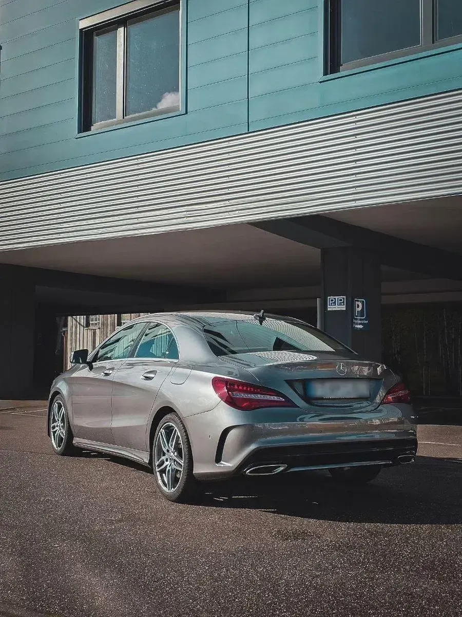 Gebraucht Mercedes CLA200 156 PS (114 kW) 2019 Grau Coupé