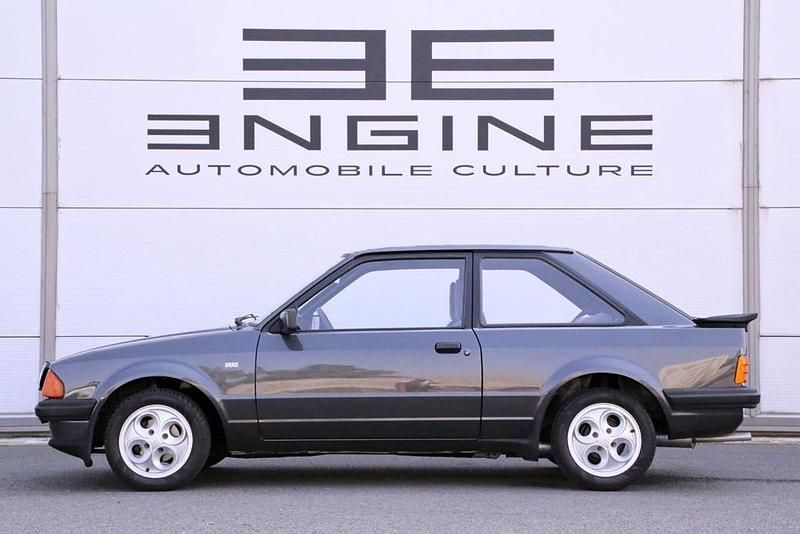 Gebraucht Ford Escort 105 PS (77 kW) 1983 Grau