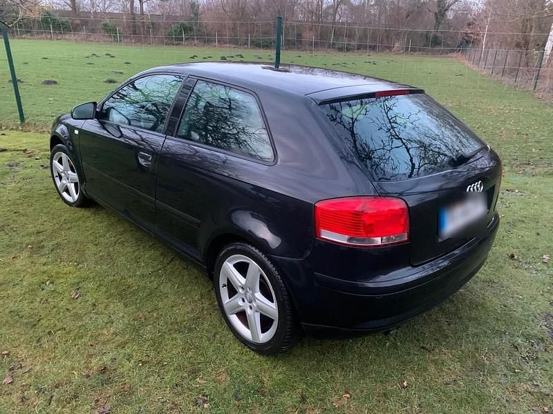 Gebraucht Audi A3 105 PS (77 kW) 2004 Schwarz Kleinwagen
