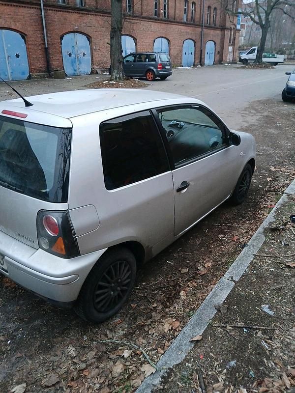 Gebraucht Seat Arosa 60 PS (44 kW) 2003 Grau Kleinwagen