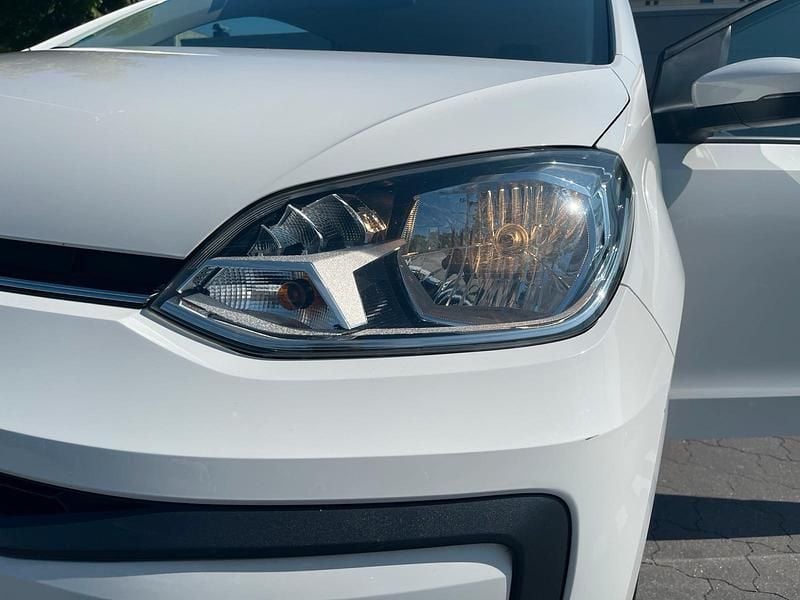 Gebraucht VW up! 60 PS (44 kW) 2019 Weiß Kleinwagen
