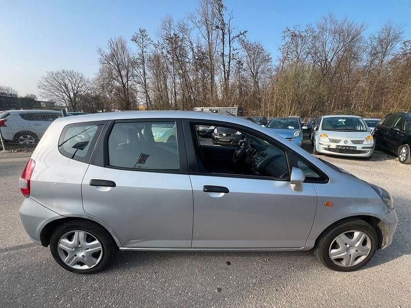 Gebraucht Honda Jazz LS 83 PS (61 kW) 2003 Silber Kleinwagen