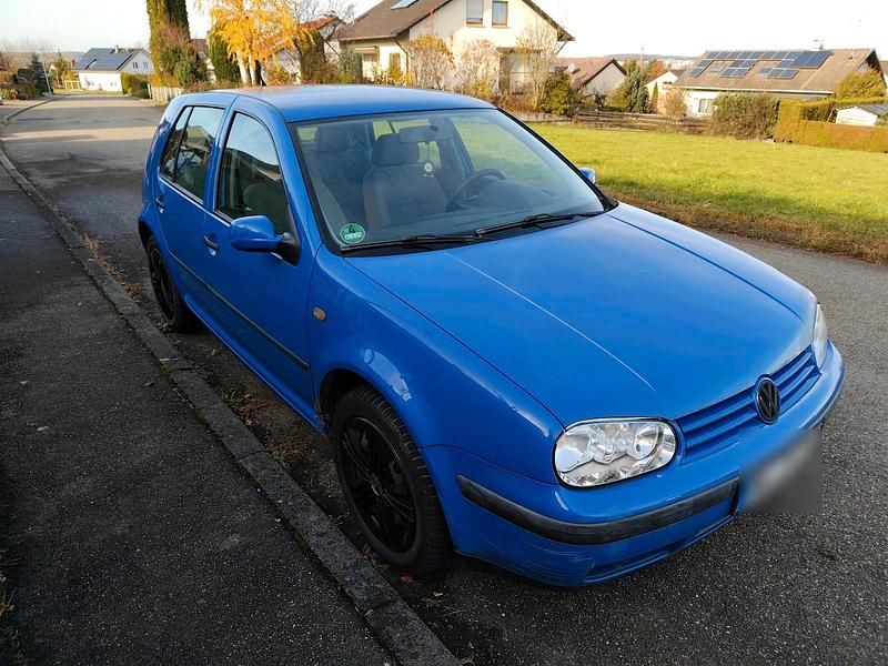 Blau Gebraucht 1999 VW Golf IV Kleinwagen | 700 € (Guter Preis) - Bild 1/4