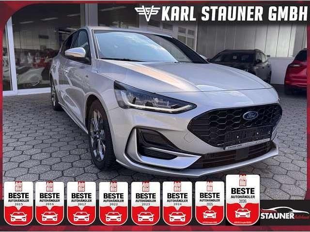 Gebraucht Ford Focus ST-Line 116 PS (85 kW) 2025 Silber Limousine