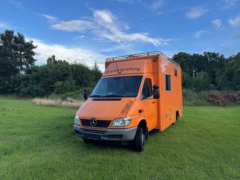 Orange Gebraucht 2006 Mercedes 416 Van | 22.999 € - Bild 1/4