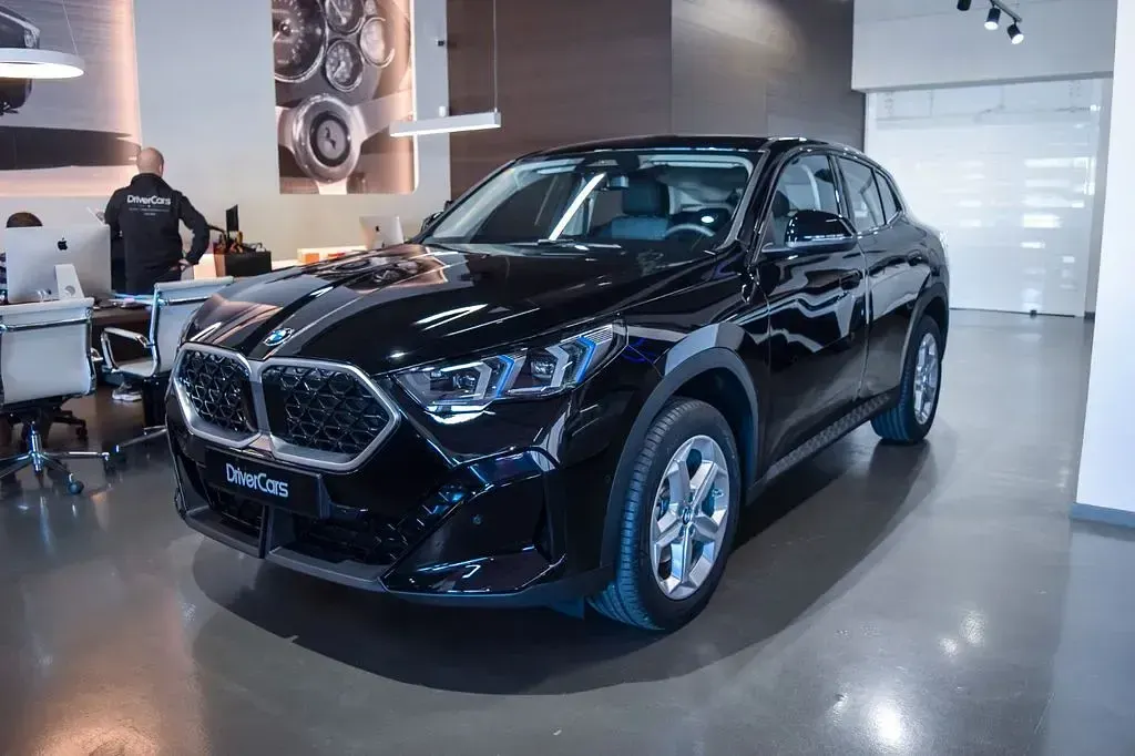 Gebraucht BMW X2 163 PS (119 kW) 2026 Schwarz SUV