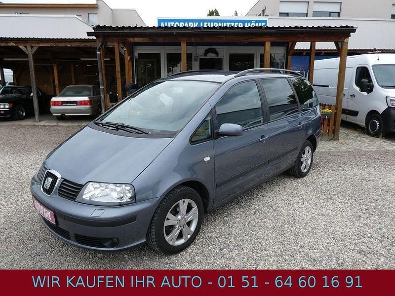 Grau Gebraucht 2010 Seat Alhambra Vigo Van / Kleinbus | 5.490 € (Teuer) - Bild 1/4