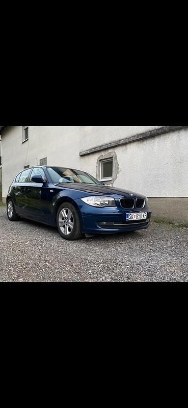 Blau Gebraucht 2010 BMW 116 Kleinwagen | 4.500 € (Teuer) - Bild 1/4