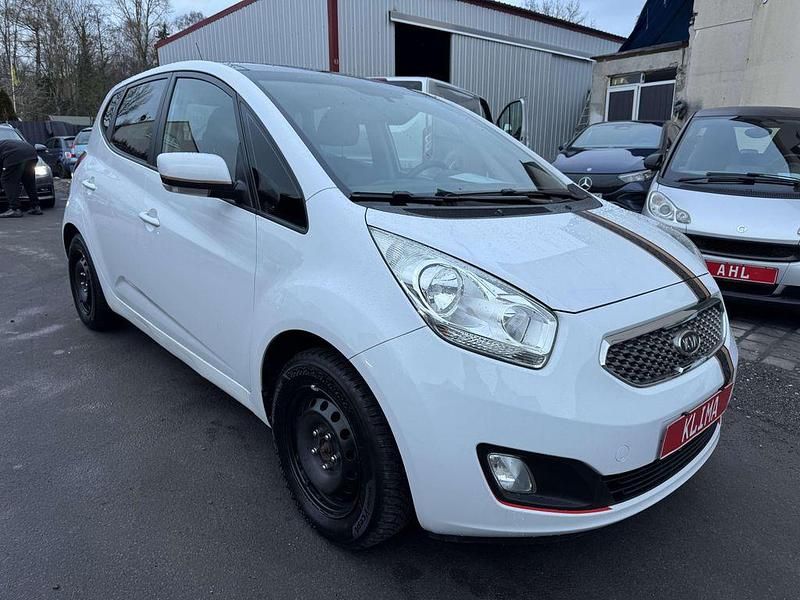 Gebraucht Kia Venga 90 PS (66 kW) 2011 Weiß Kleinwagen