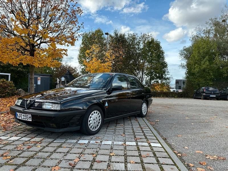 Schwarz Gebraucht 1992 Alfa Romeo 155 Limousine | 8.500 € - Bild 1/4