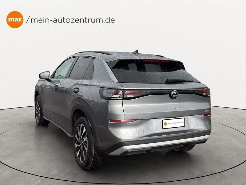 Neu VW T-Roc Life 116 PS (85 kW) 2026 Grau SUV