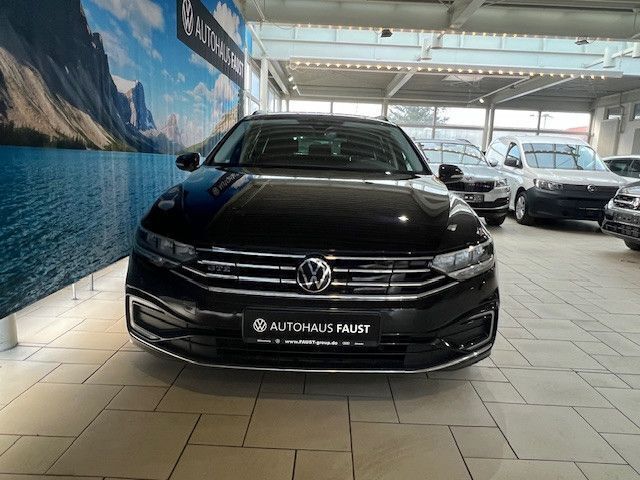 Używany VW Passat GTE 218 KM (160 kW) 2021 Czarny Kombi
