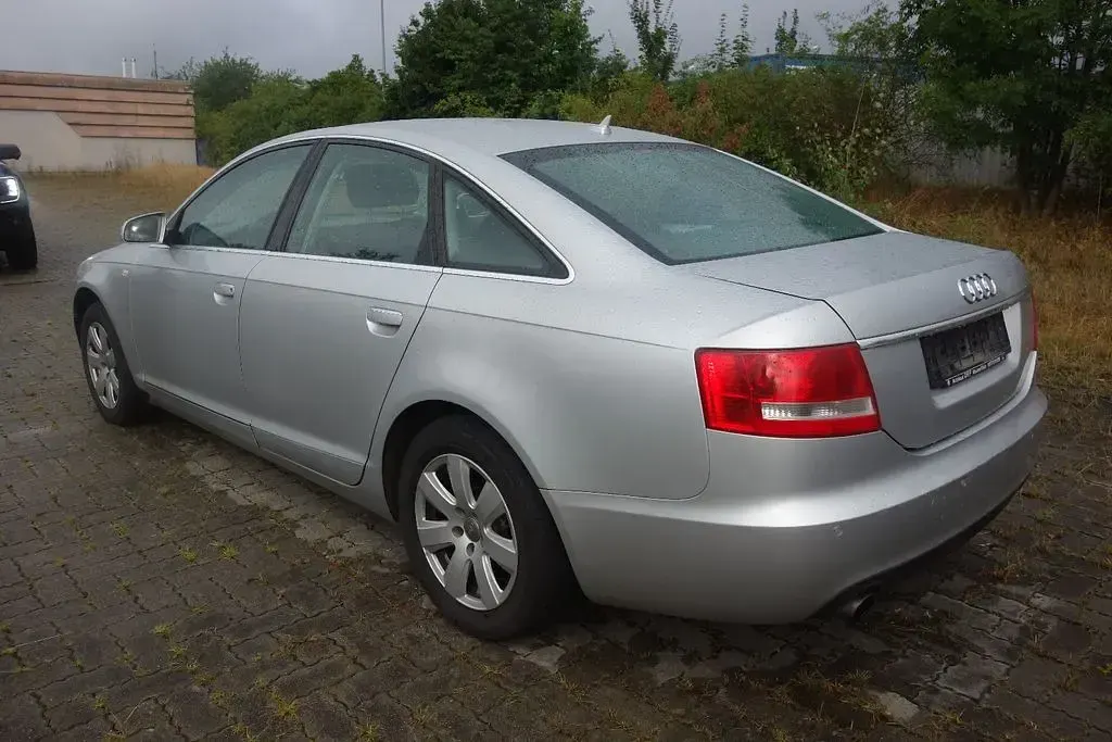 Gebraucht Audi A6 Sport 177 PS (130 kW) 2005 Silber Limousine