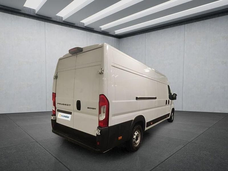 Gebraucht Peugeot Boxer 179 PS (131 kW) 2024 Weiß Van