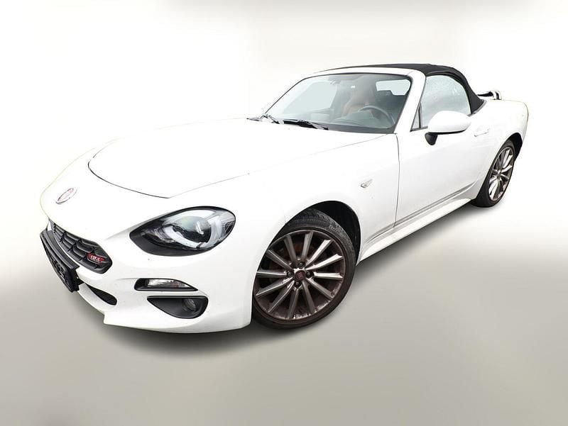 Gebraucht Fiat 124 Spider Lusso 140 PS (102 kW) 2017 Crystal weiß pearl mica (tricoa Cabrio