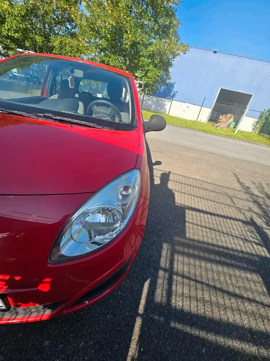 Gebraucht Renault Twingo 75 PS (55 kW) 2010 Rot Kleinwagen