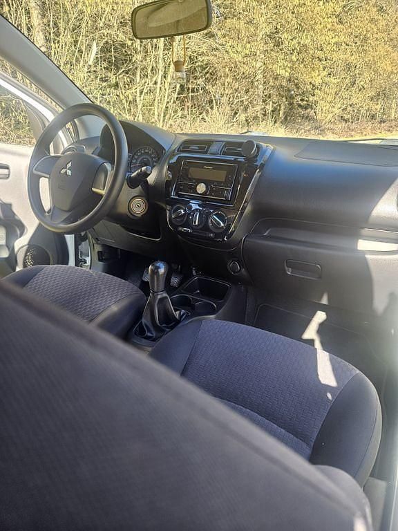 Gebraucht Mitsubishi Space Star 71 PS (52 kW) 2017 Weiß Kleinwagen