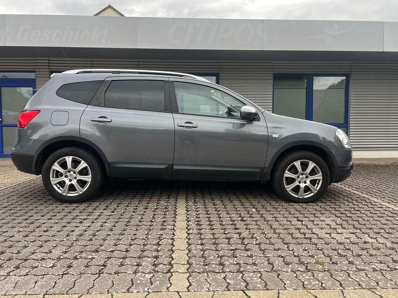 Grau Gebraucht 2009 Nissan Qashqai +2 Acenta SUV | 5.500 € - Bild 1/4