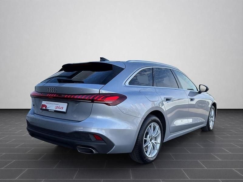 Gebraucht Audi A5 Basis 150 PS (110 kW) 2025 Florettsilber metallic (metallic) Kombi