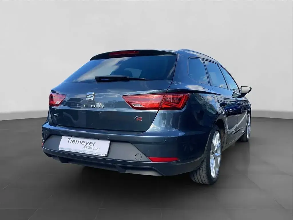 Second-hand Seat Leon FR 131 CP (96 kW) 2019 Gri Berlinǎ