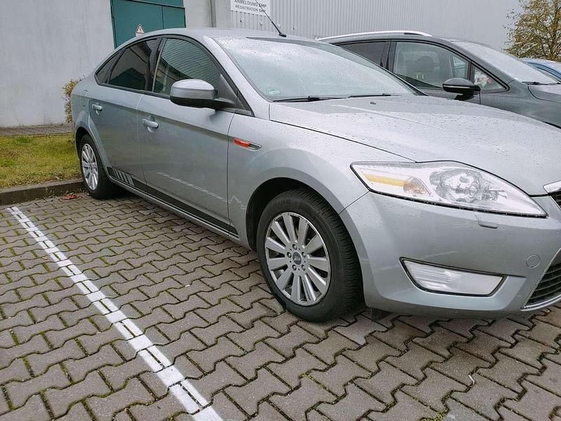 Gebraucht Ford Mondeo 125 PS (91 kW) 2009 Limousine