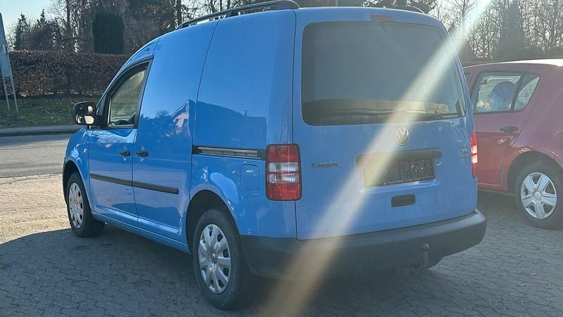 Gebraucht VW Caddy 102 PS (75 kW) 2014 Blau Van / Kleinbus