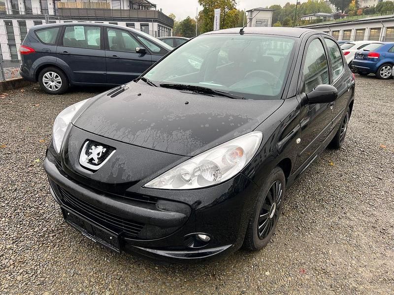 Schwarz Gebraucht 2011 Peugeot 206+ Basis Kleinwagen | 3.999 € (Teuer) - Bild 1/4