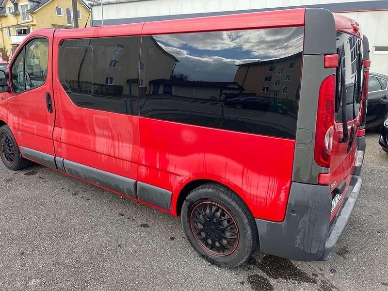Gebraucht Opel Vivaro 114 PS (83 kW) 2008 Rot Van / Kleinbus