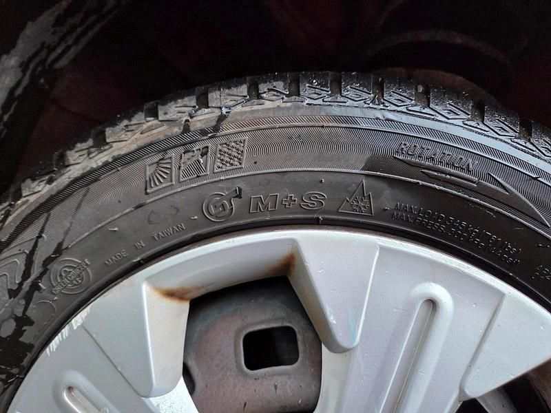 Gebraucht Chevrolet Matiz 52 PS (38 kW) 2009 Rot Kleinwagen