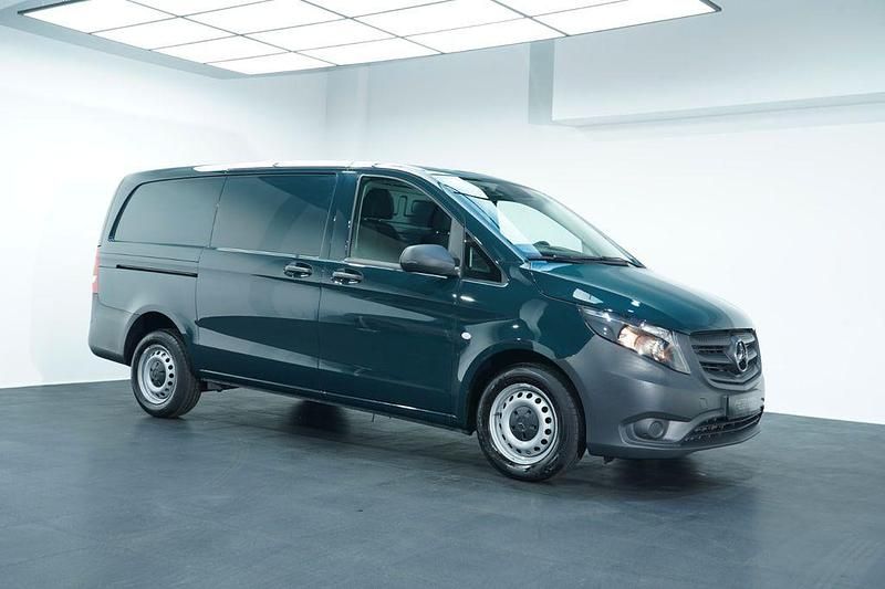 Gebraucht Mercedes Vito 102 PS (75 kW) 2021 Grün Van