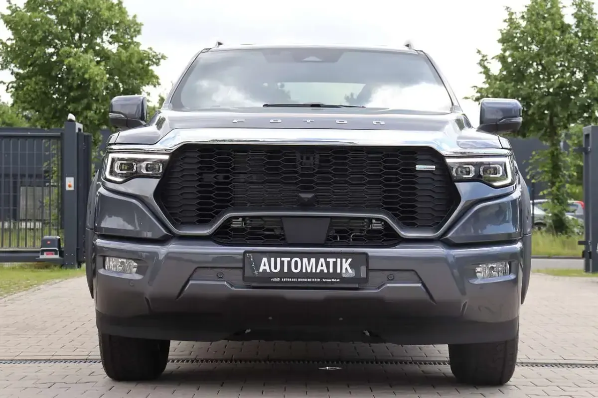 Neu Foton 4 159 PS (116 kW) 2026 Grau SUV